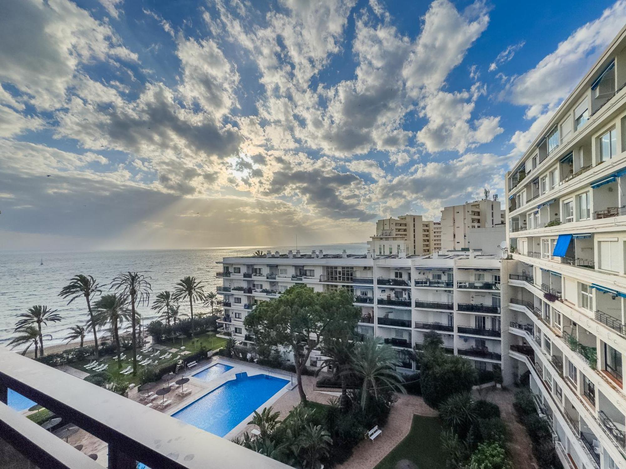 Skol 408A 2 Bedrooms Duplex With Sea Views ماربيا المظهر الخارجي الصورة