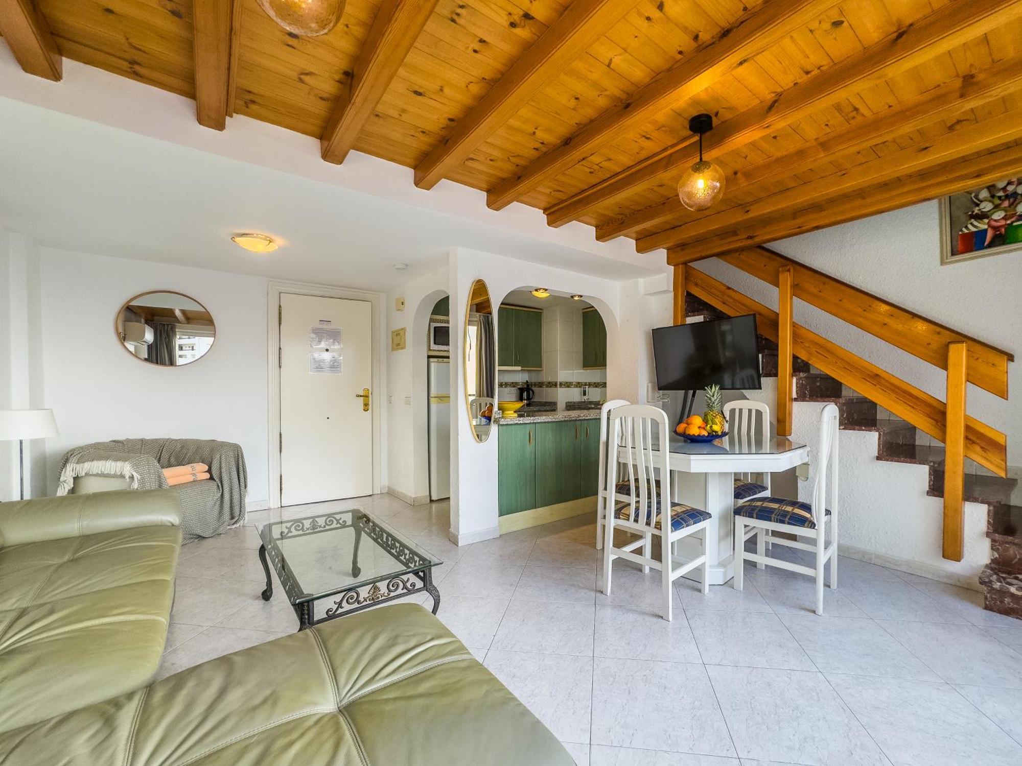 Skol 408A 2 Bedrooms Duplex With Sea Views ماربيا المظهر الخارجي الصورة
